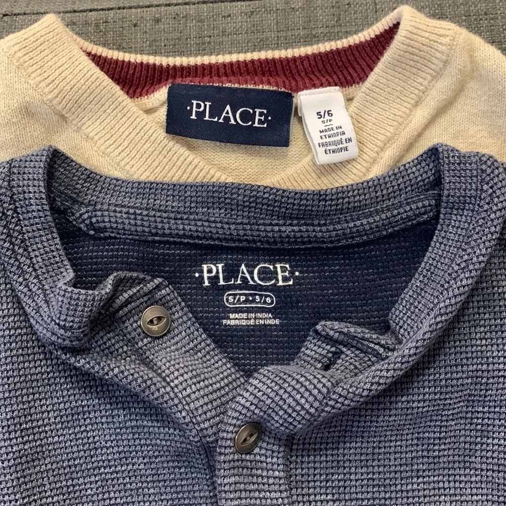 The Children’s Place Boys Top 5/6 (1)Sweater V-neck (2)Henley Buttons Lot of Two